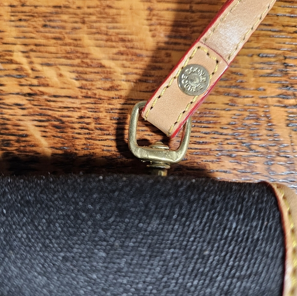 Dooney & Bourke Cabriolet Canvas Crossbody Clutch Vintage NWT - Picture 11 of 11